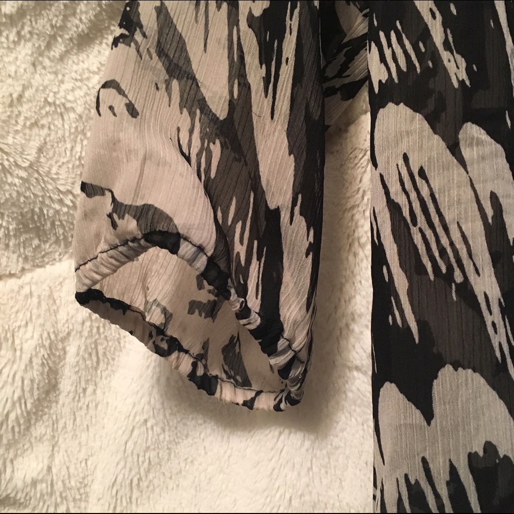 Express Blouse - Picture 4 of 5